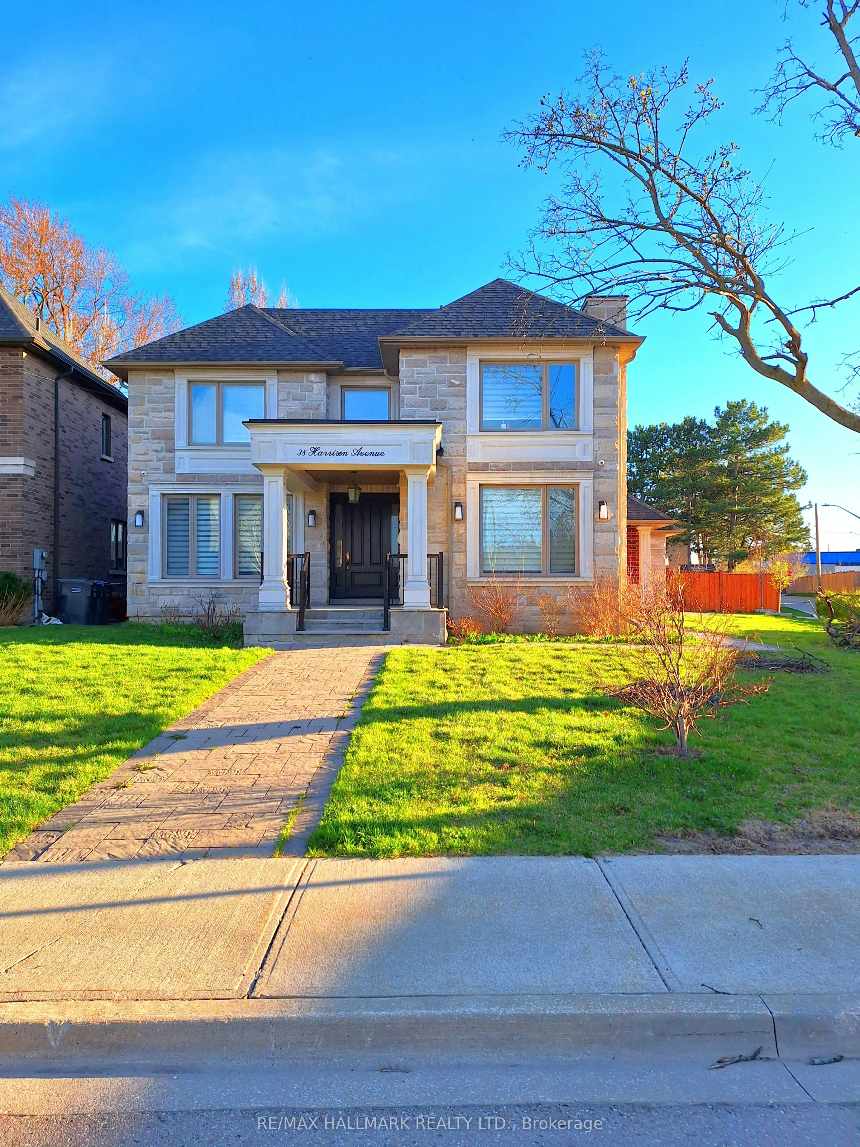LOWER-38 Harrison Avenue, Mississauga, ON, L5H 2N9