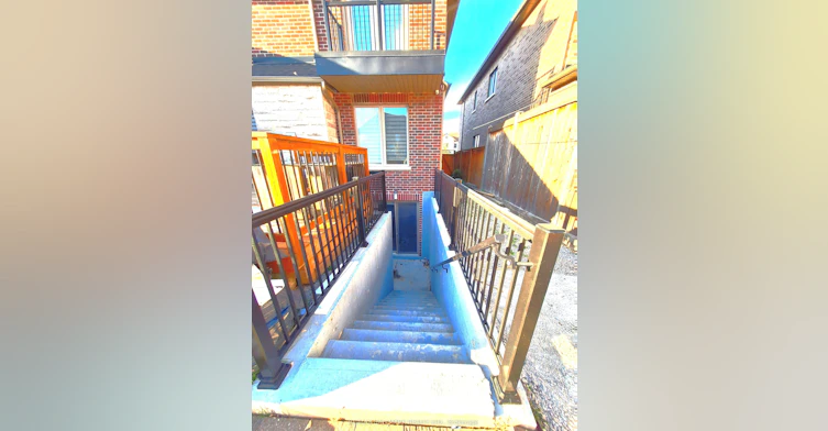 LOWER-38 Harrison Avenue, Mississauga, ON, L5H 2N9 - 4