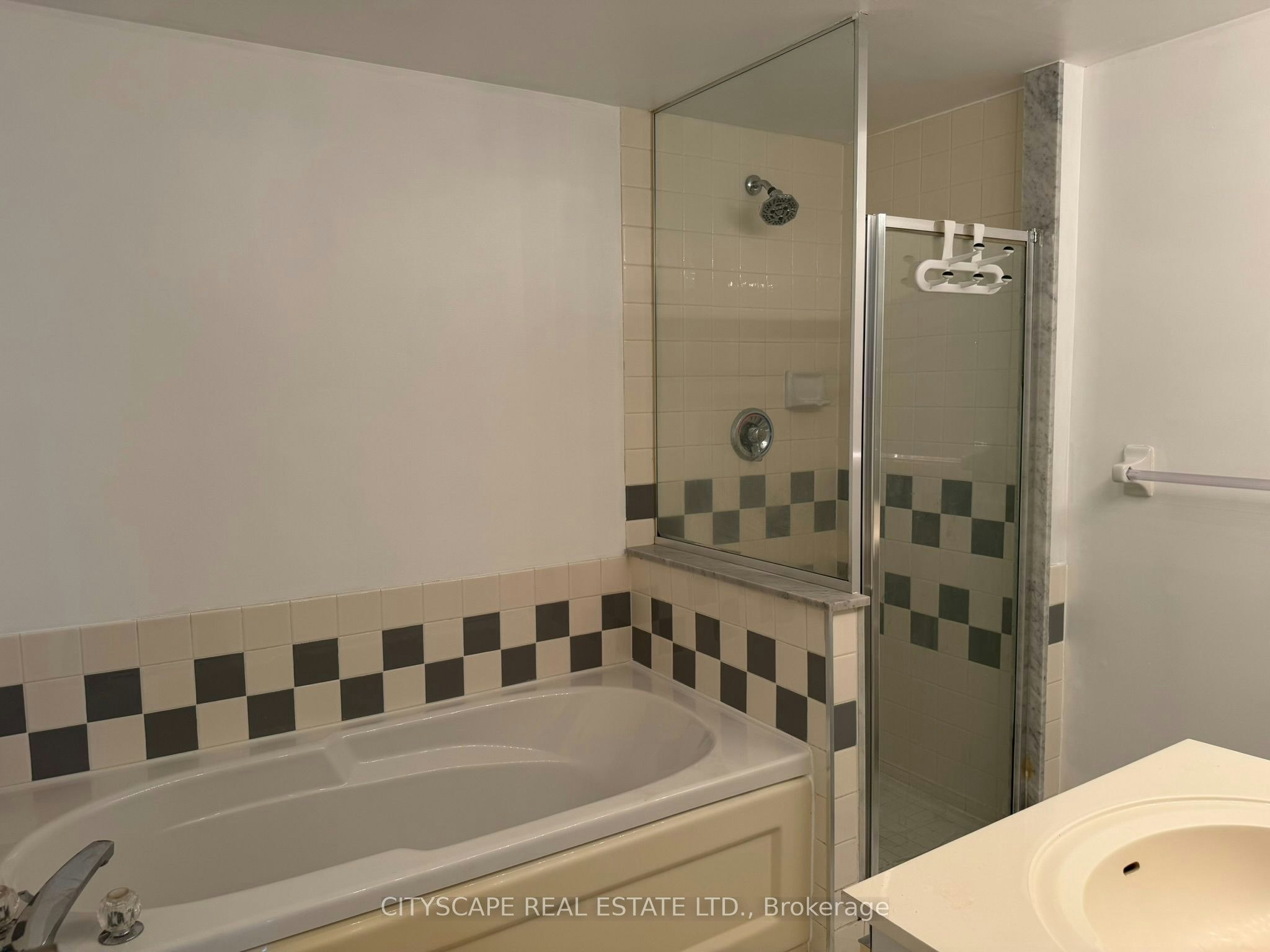 1906-101 Subway Crescent, Toronto, ON, M9B 6K4 - 5