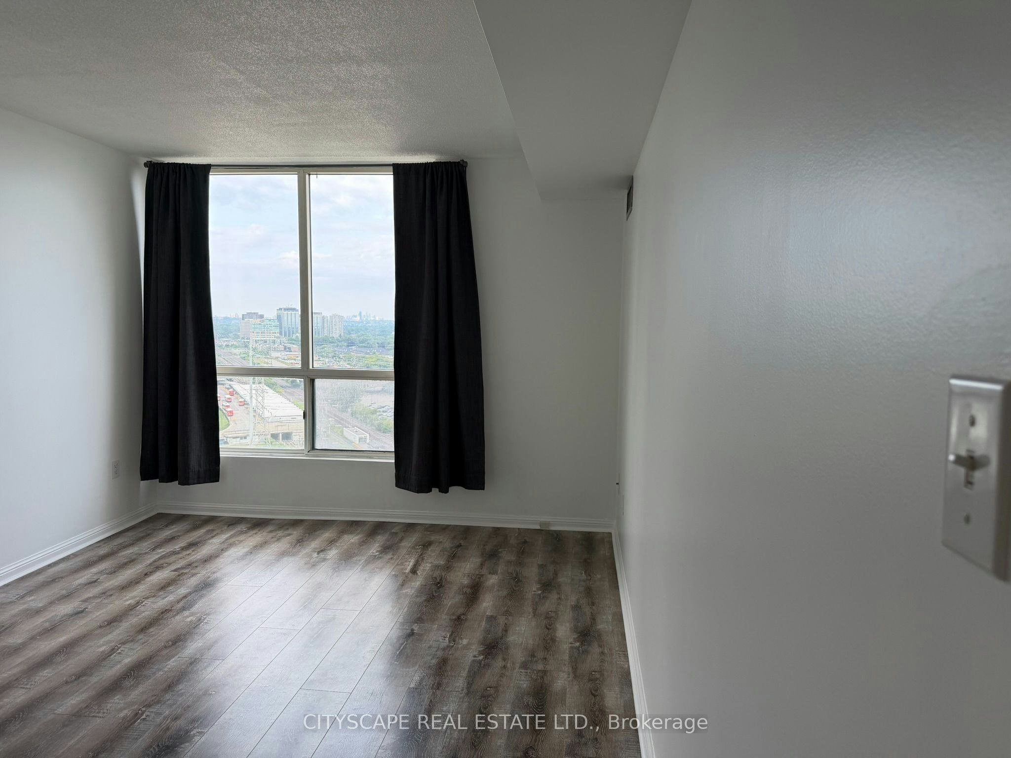1906-101 Subway Crescent, Toronto, ON, M9B 6K4 - 9