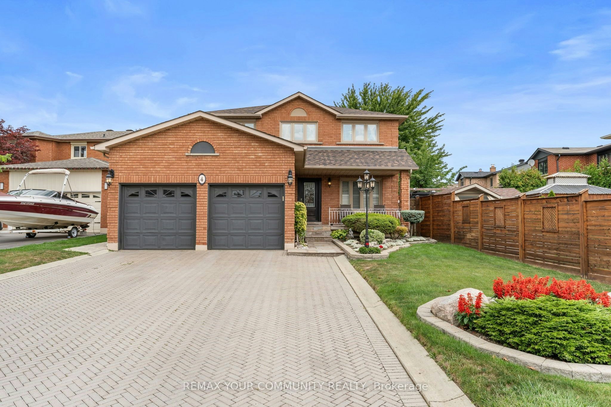 4 Tomel Court, Caledon, ON, L7E 1B2