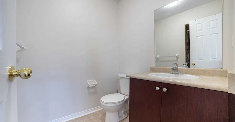 576 Courtney Valley Road, Mississauga, ON, L5V 0C2 - 25