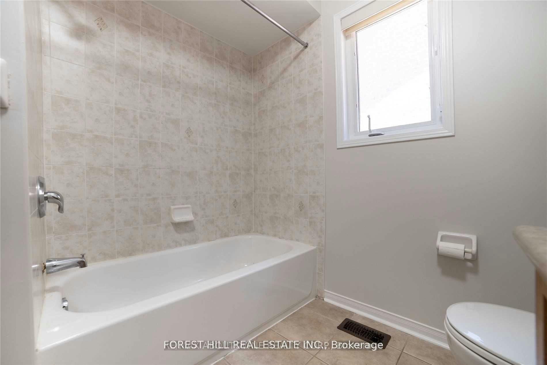 576 Courtney Valley Road, Mississauga, ON, L5V 0C2 - 31