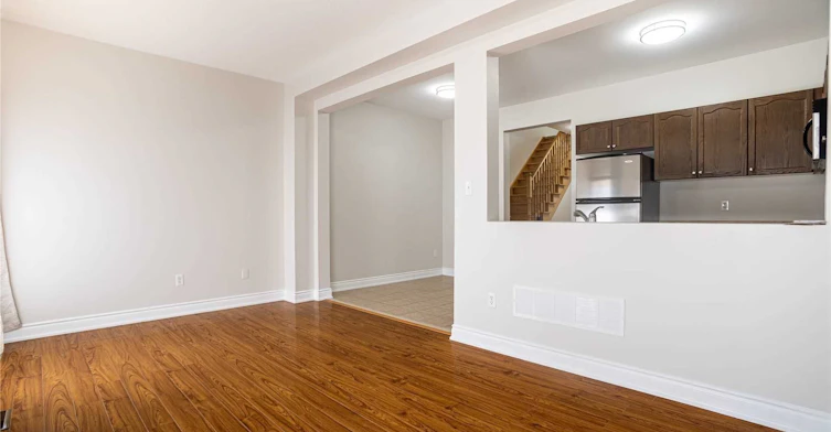 576 Courtney Valley Road, Mississauga, ON, L5V 0C2 - 16