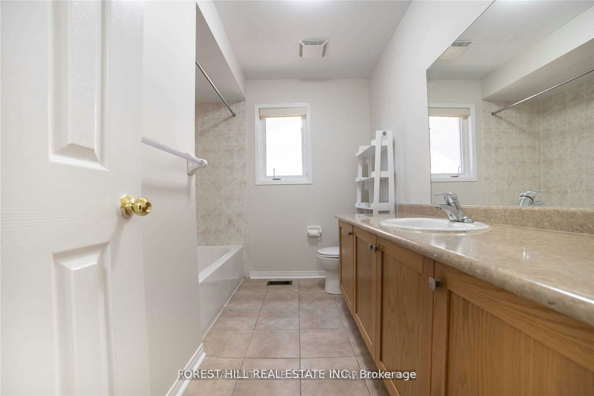 576 Courtney Valley Road, Mississauga, ON, L5V 0C2 - 29