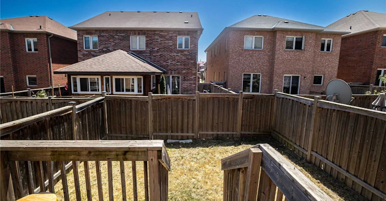 576 Courtney Valley Road, Mississauga, ON, L5V 0C2 - 39