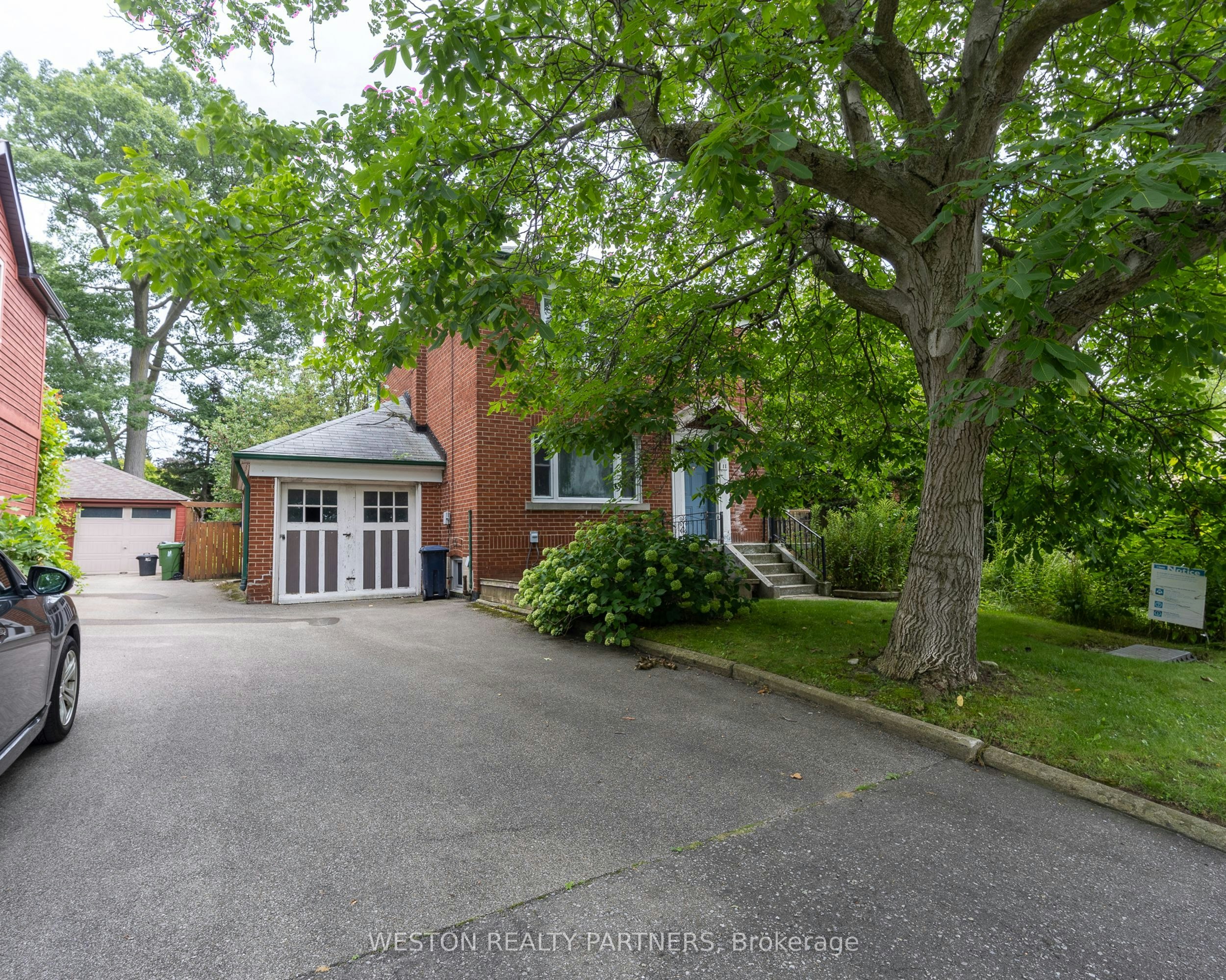 11 Thirty Sixth Street, Toronto, ON, M8W 3K8