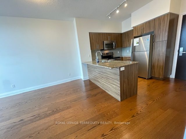 323-65 Speers Road, Oakville, ON, L6K 0J1 - 6