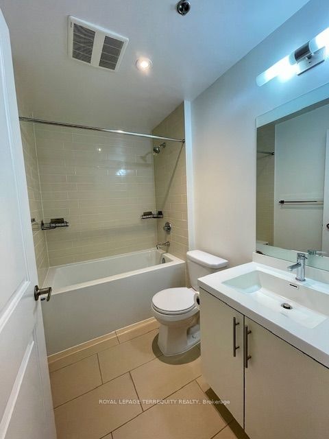 323-65 Speers Road, Oakville, ON, L6K 0J1 - 16