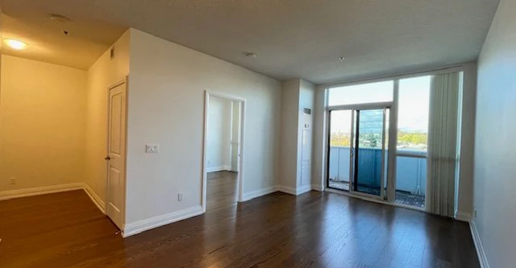 323-65 Speers Road, Oakville, ON, L6K 0J1 - 14