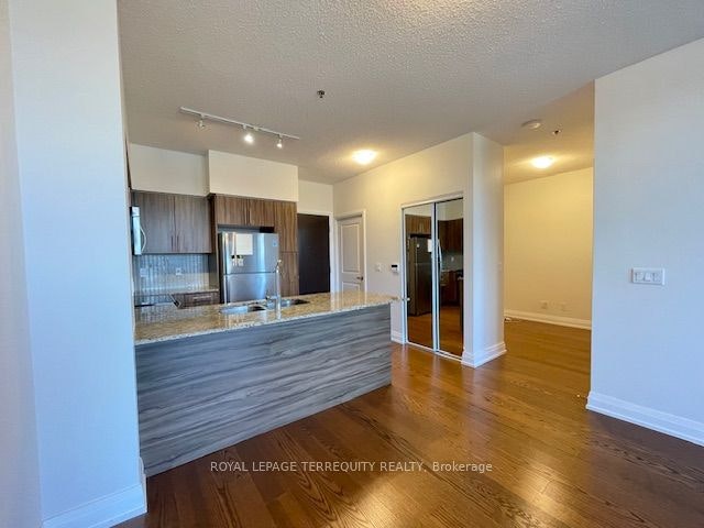 323-65 Speers Road, Oakville, ON, L6K 0J1 - 10
