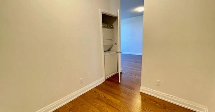 323-65 Speers Road, Oakville, ON, L6K 0J1 - 12