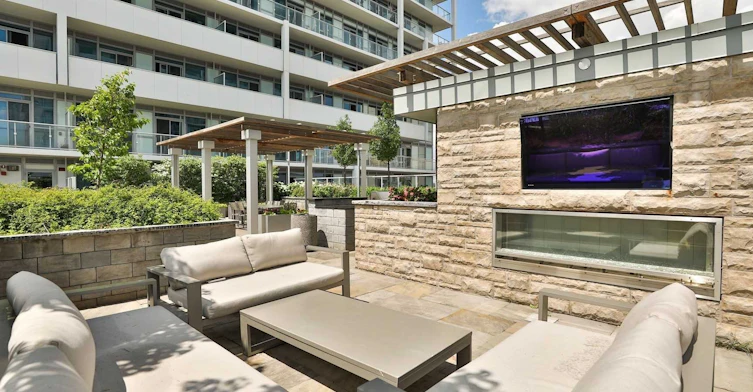 323-65 Speers Road, Oakville, ON, L6K 0J1 - 48