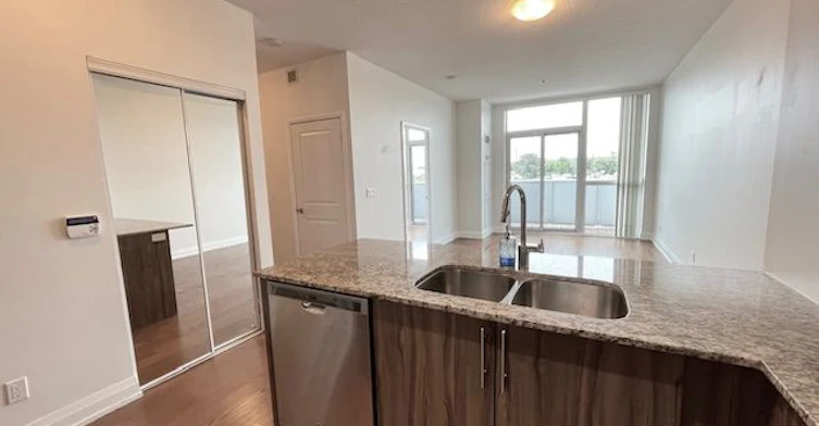 323-65 Speers Road, Oakville, ON, L6K 0J1 - 9