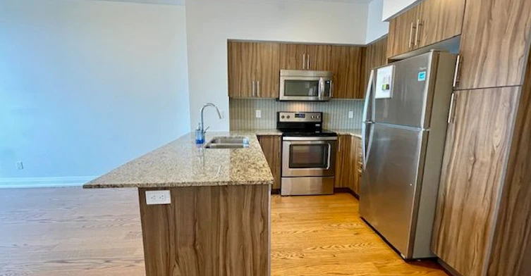 323-65 Speers Road, Oakville, ON, L6K 0J1 - 7
