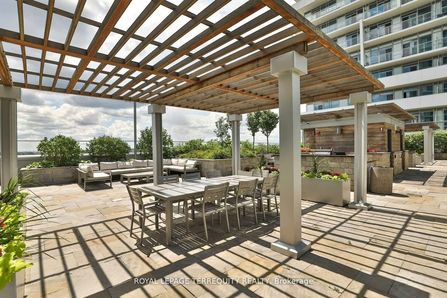 323-65 Speers Road, Oakville, ON, L6K 0J1 - 47