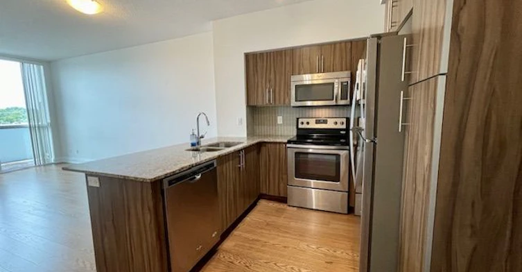 323-65 Speers Road, Oakville, ON, L6K 0J1 - 8