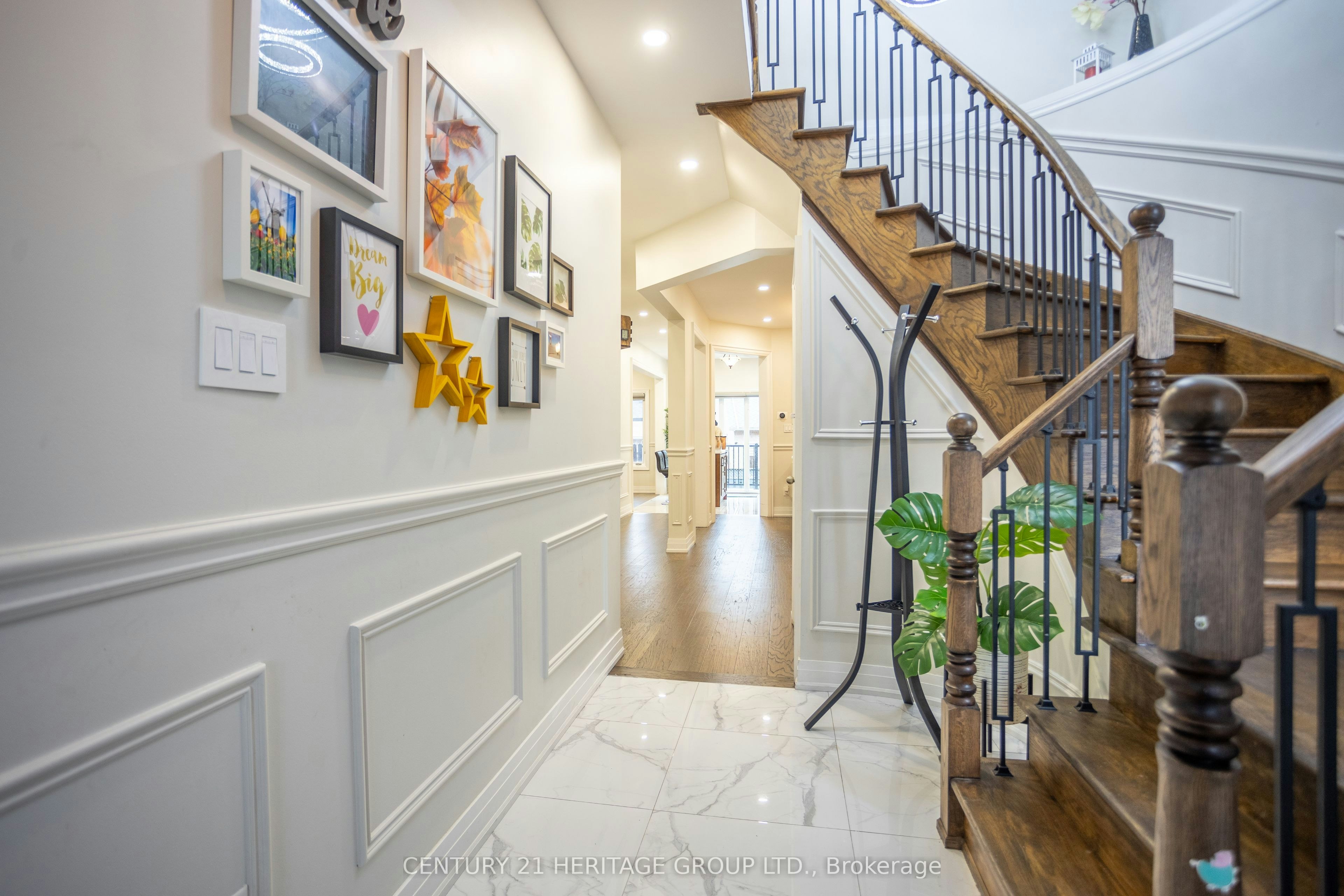 2434 Blue Holly Crescent, Oakville, ON, L6M 4V4 - 4