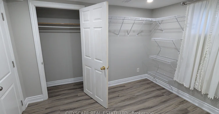 Basement-16 Melody Road, Toronto, ON, M9M 1C7 - 8