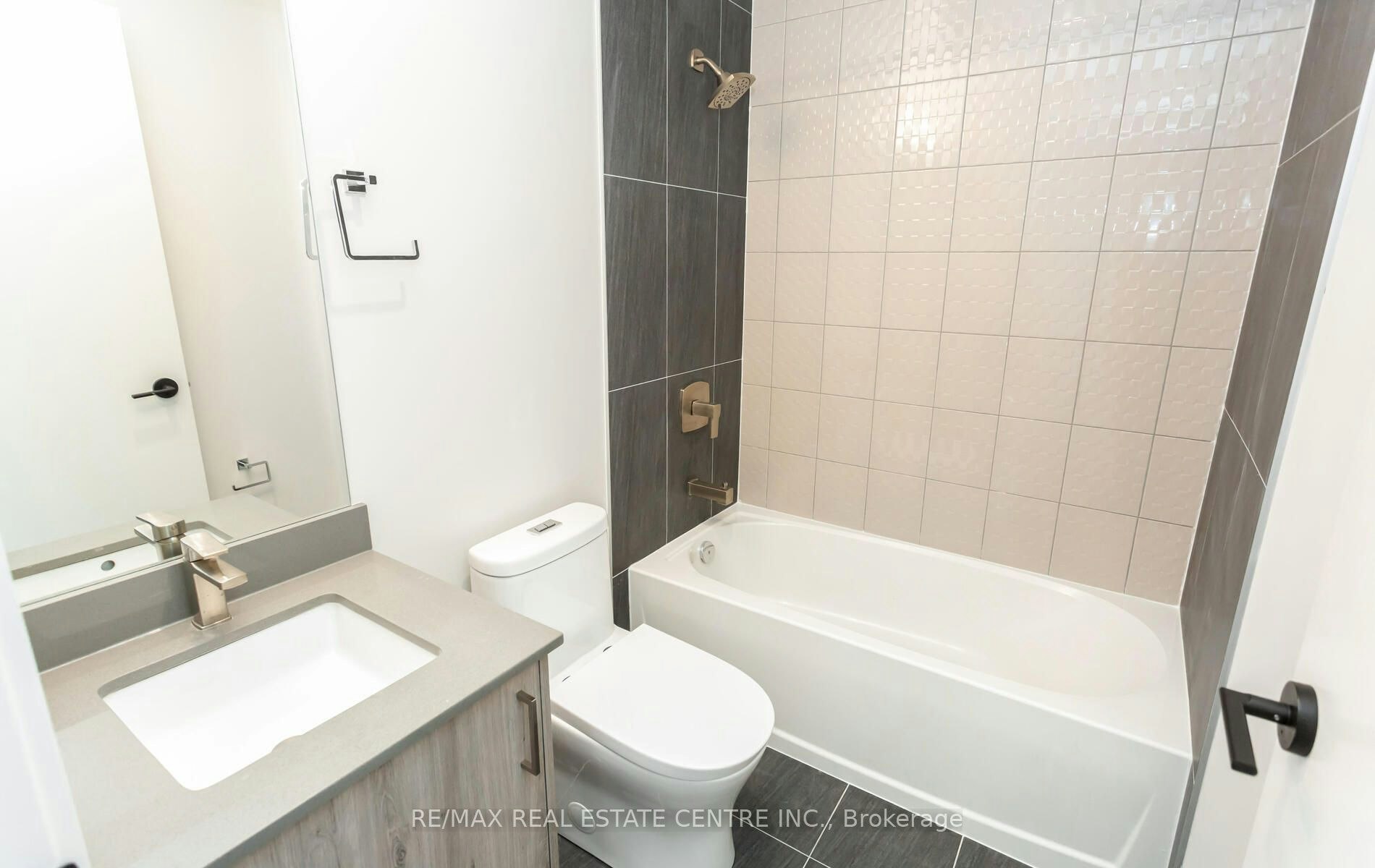 1307-8010 Derry Road W, Milton, ON, L9T 3L3 - 23