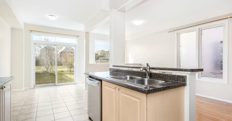 5042 Oscar Peterson Boulevard, Mississauga, ON, L5M 7W3 - 8