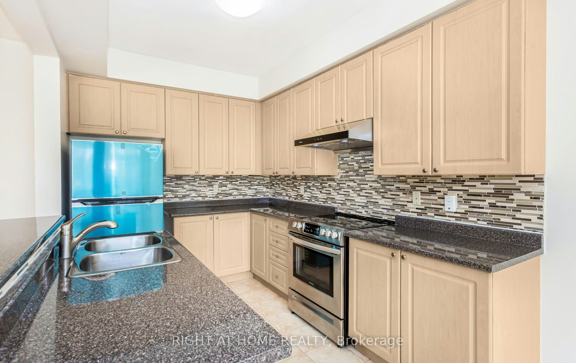 5042 Oscar Peterson Boulevard, Mississauga, ON, L5M 7W3 - 13