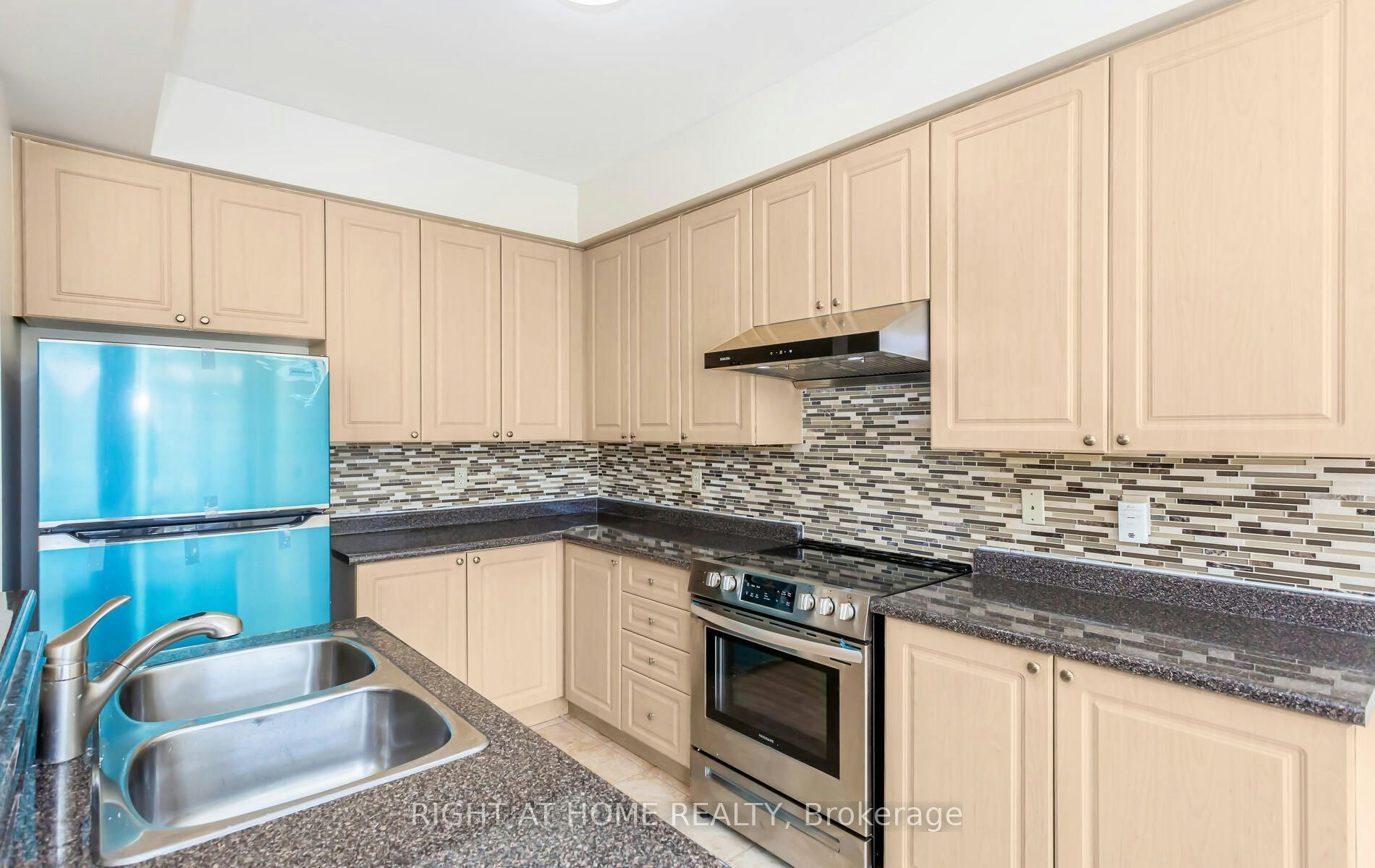 5042 Oscar Peterson Boulevard, Mississauga, ON, L5M 7W3 - 14