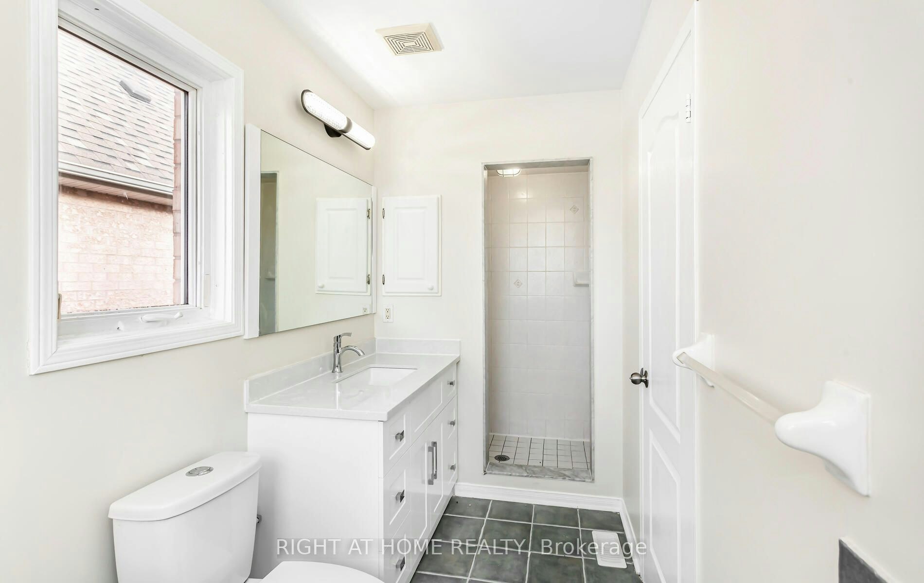 5042 Oscar Peterson Boulevard, Mississauga, ON, L5M 7W3 - 25