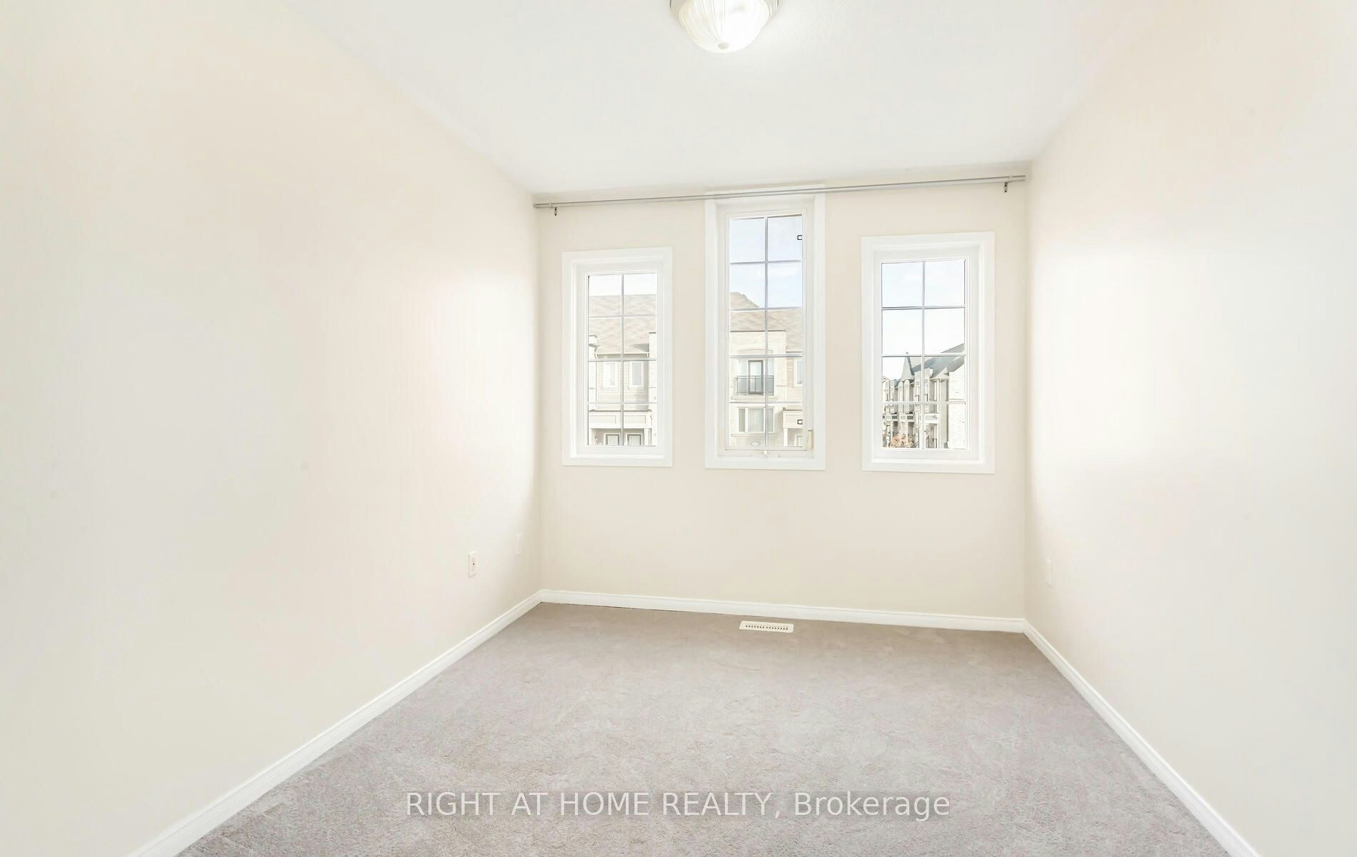 5042 Oscar Peterson Boulevard, Mississauga, ON, L5M 7W3 - 27
