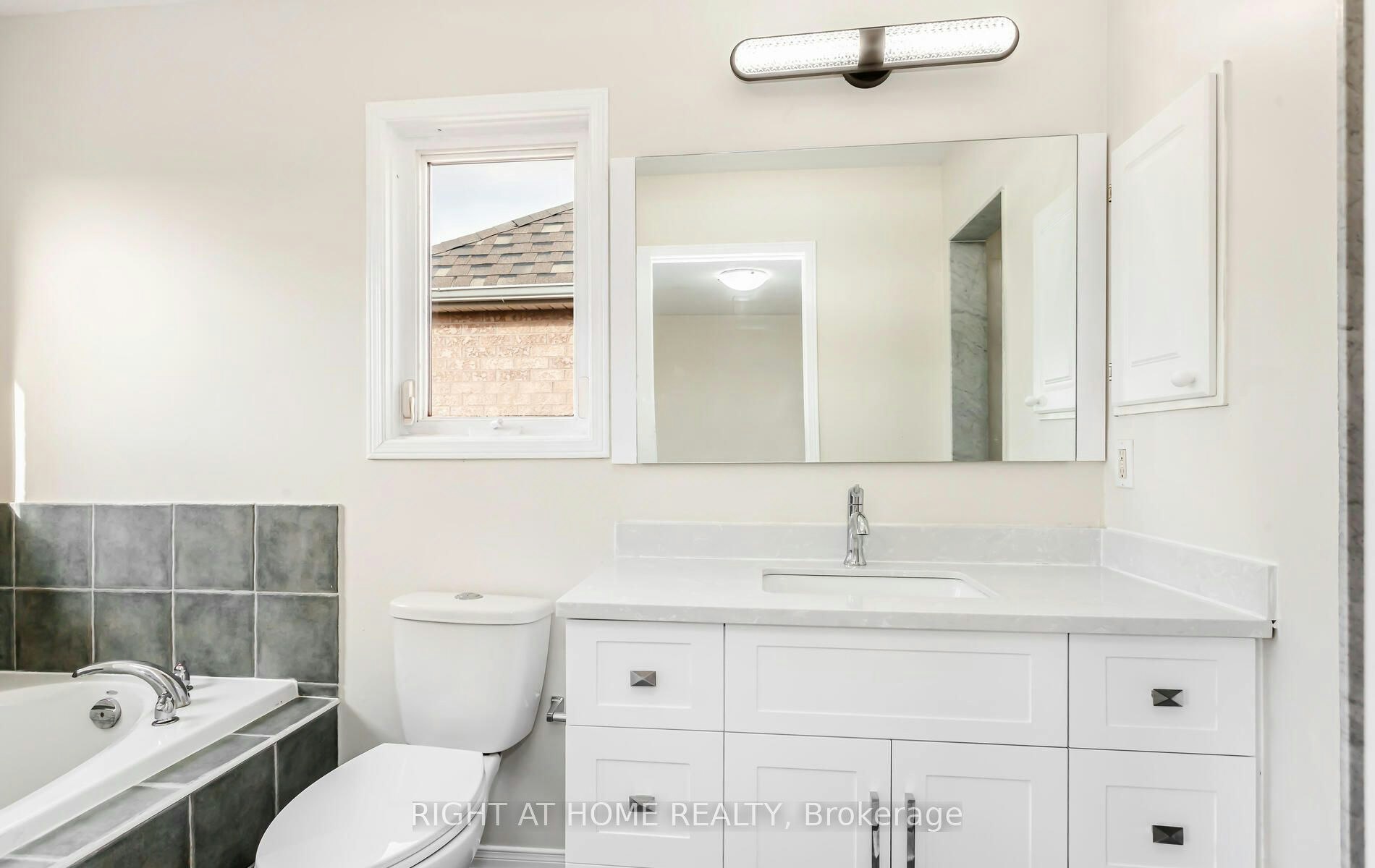 5042 Oscar Peterson Boulevard, Mississauga, ON, L5M 7W3 - 23