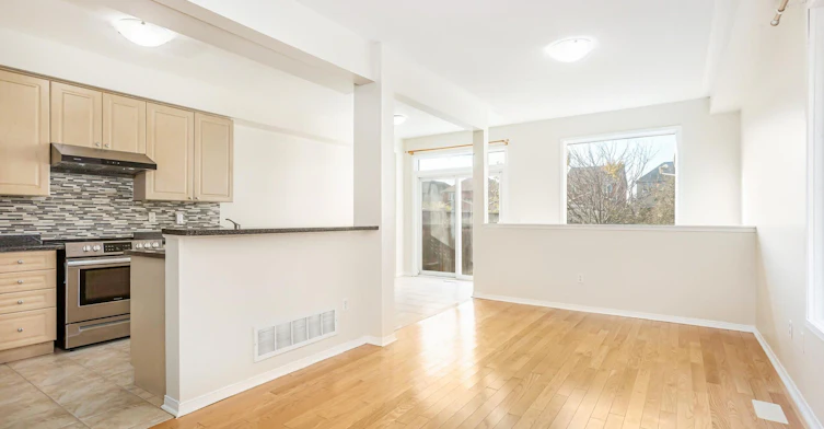 5042 Oscar Peterson Boulevard, Mississauga, ON, L5M 7W3 - 5