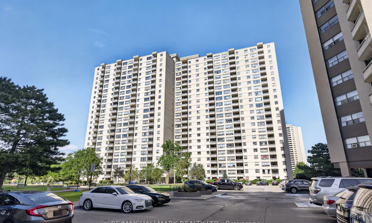 912-370 Dixon Road