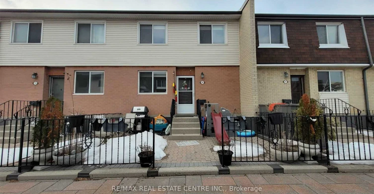 200-2170 Bromsgrove Road, Mississauga, ON, L5J 4J2