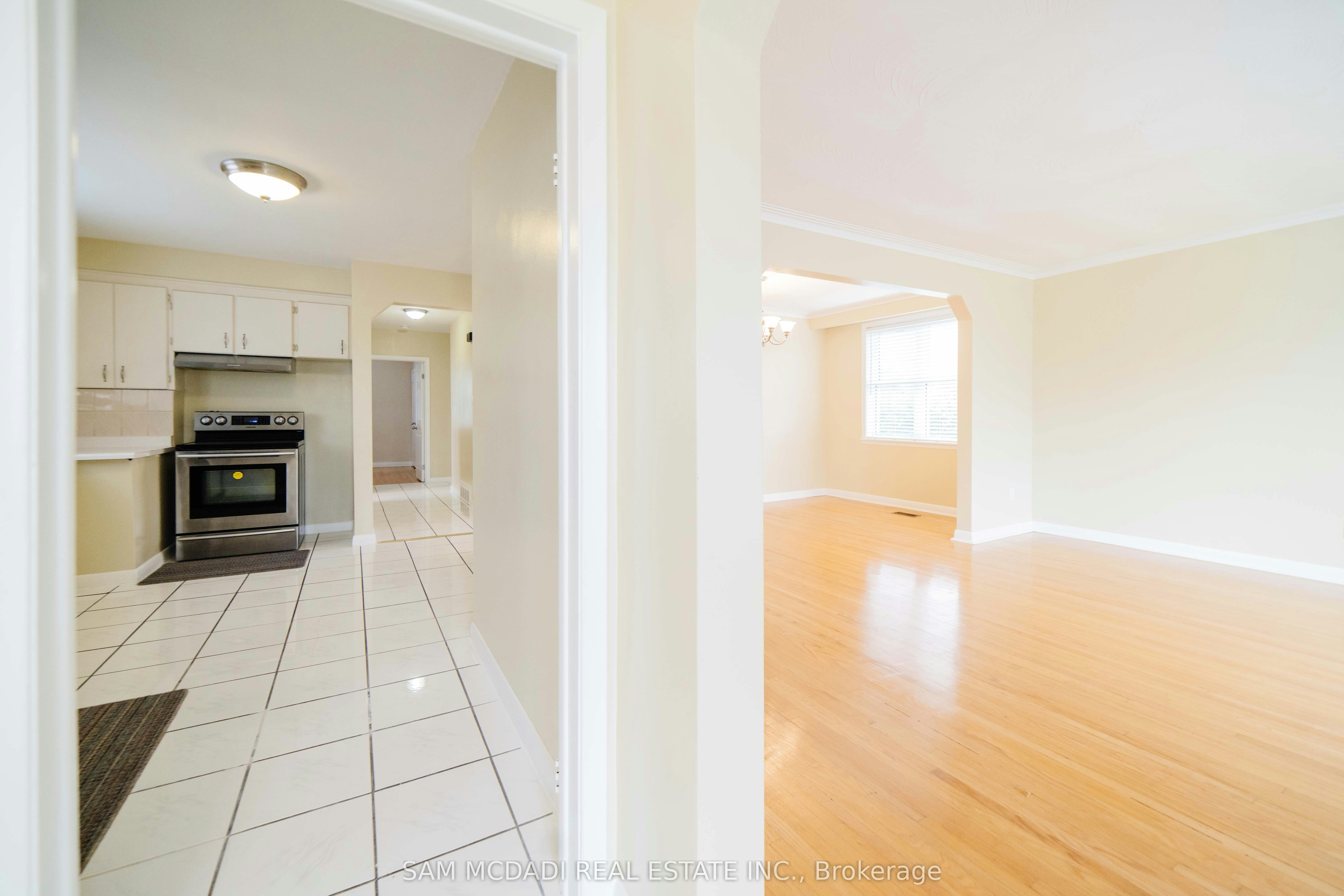 Upper-544 Sandmere Place, Oakville, ON, L6L 4G4 - 8