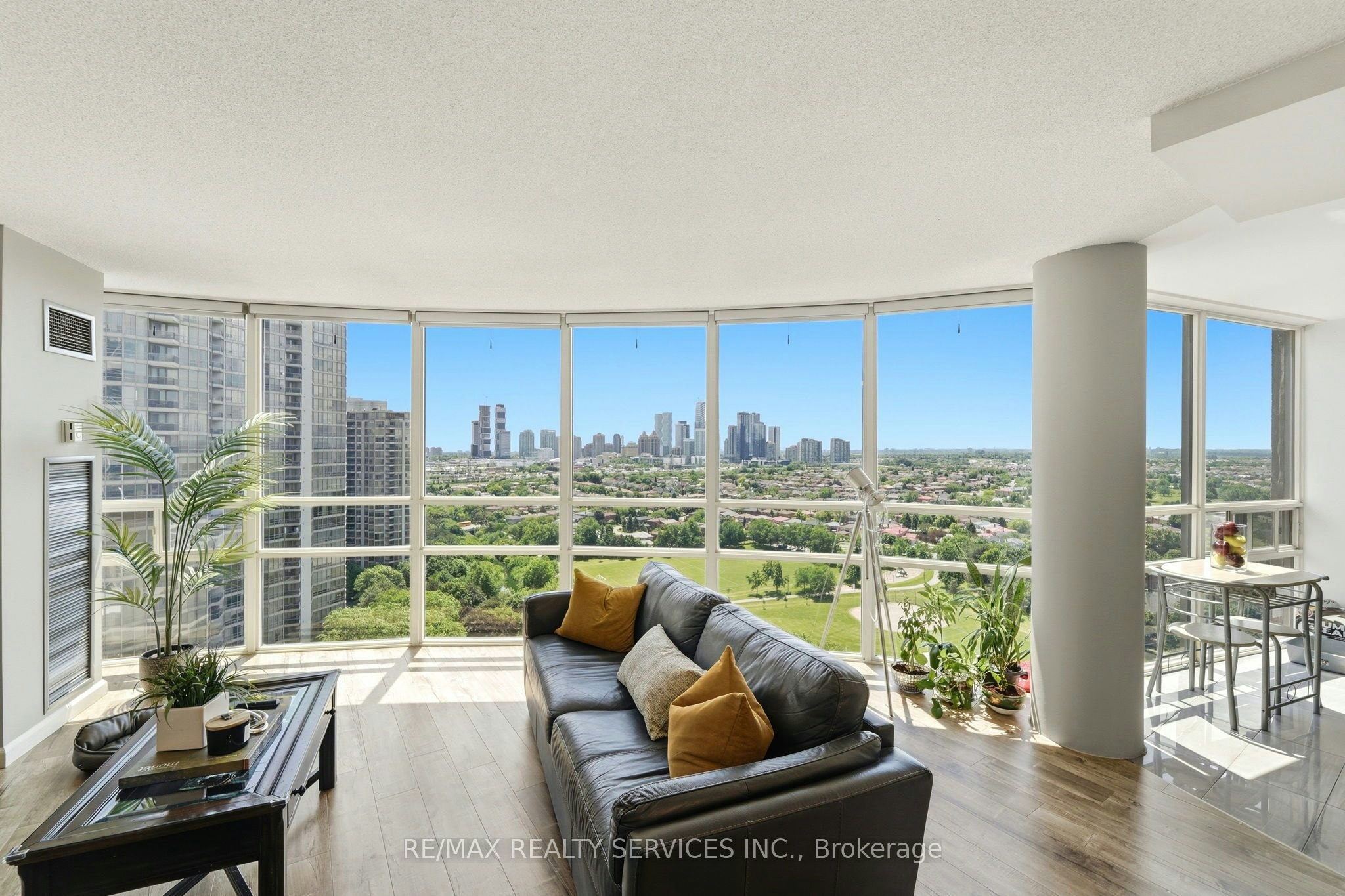 2007-50 Eglinton Avenue W, Mississauga, ON, L5R 3P5