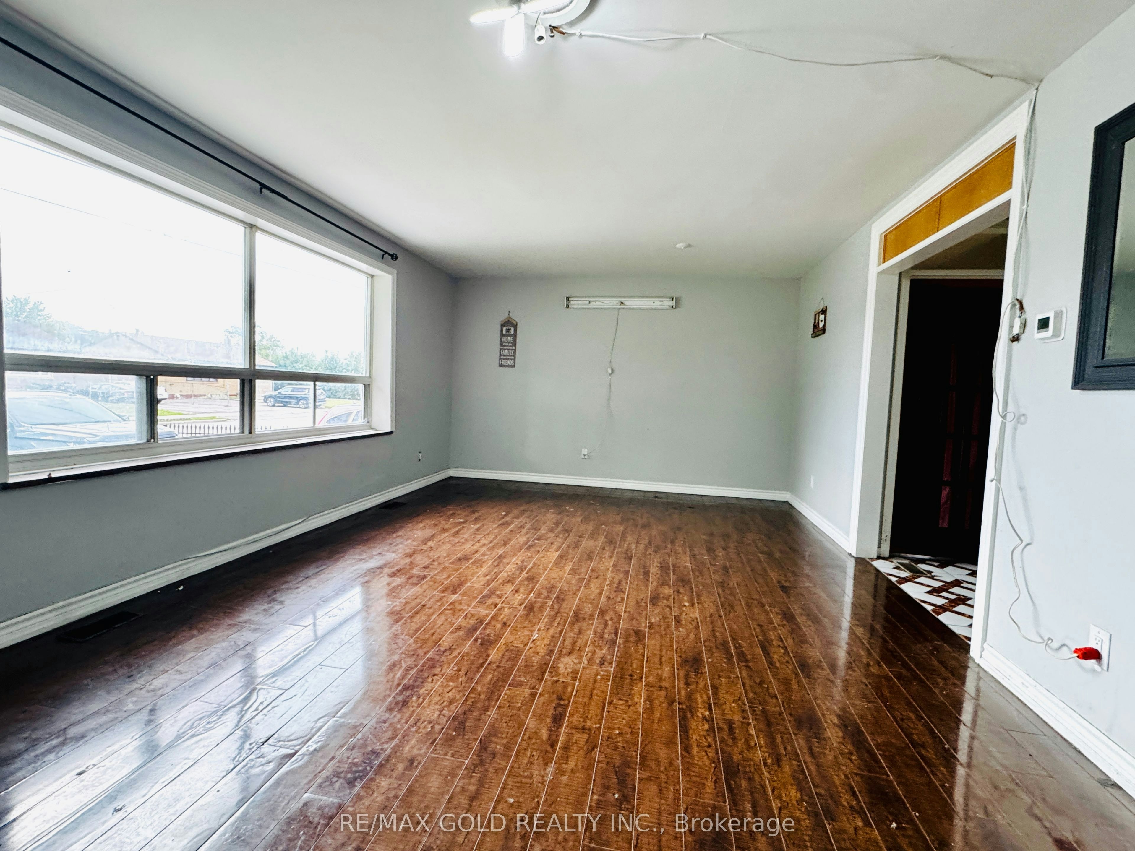3352 Etude Drive, Mississauga, ON, L4T 1T3 - 7