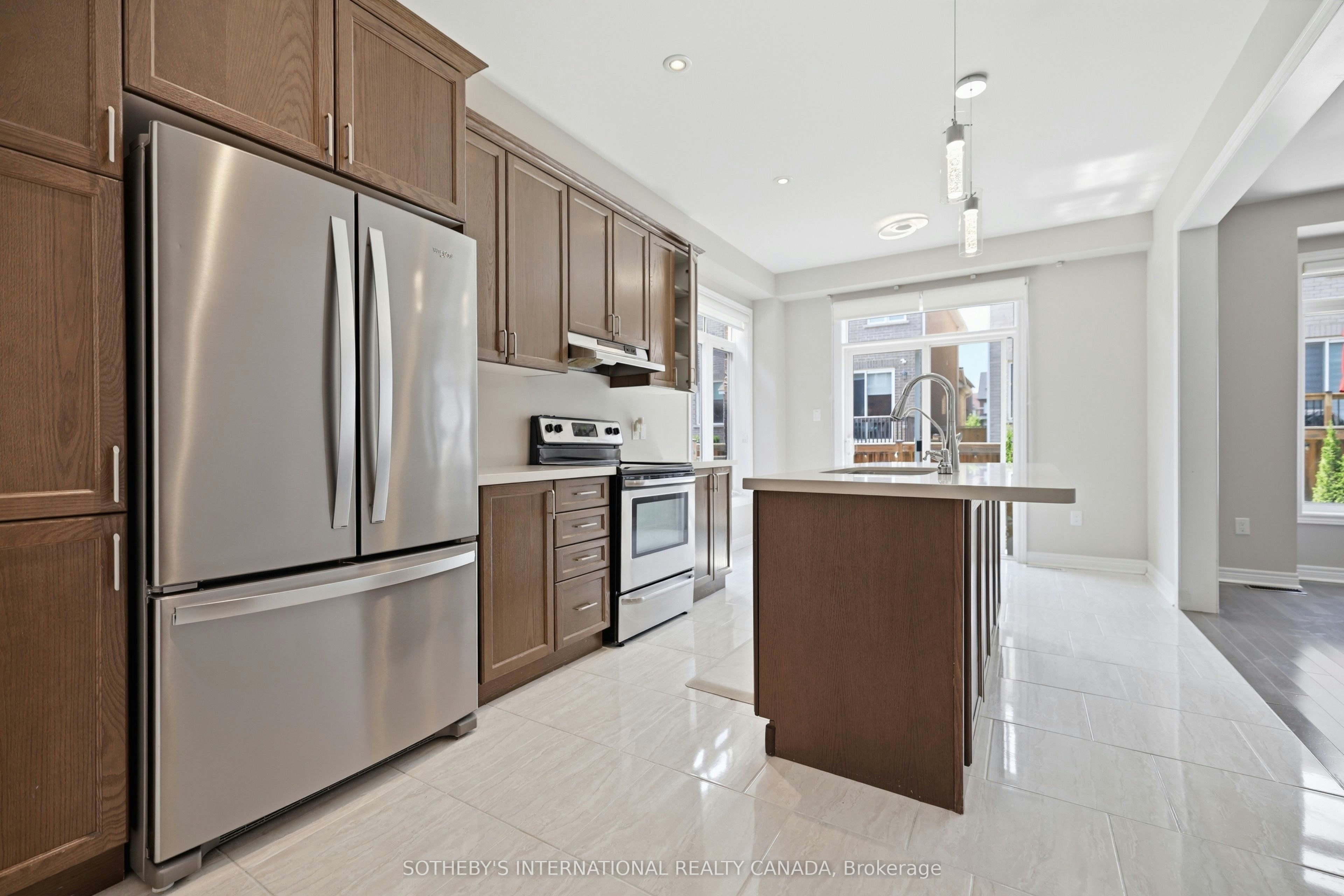 271 Sarah Cline Drive, Oakville, ON, L6M 0V4 - 4