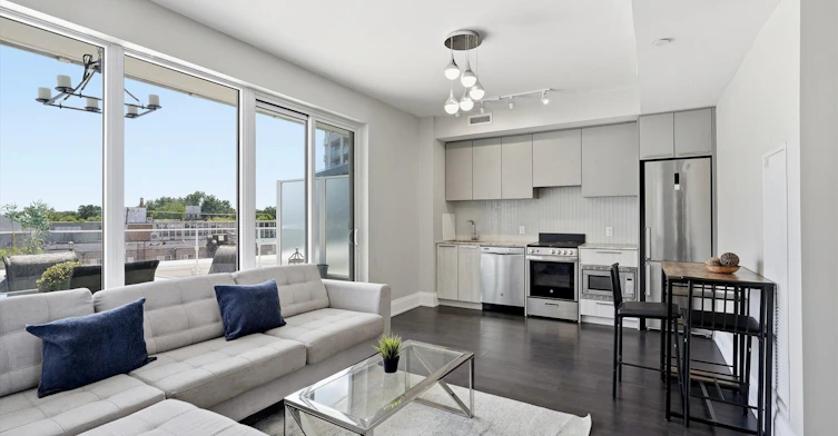 311-20 Brin Drive, Toronto, ON, M8X 0B2 - 3
