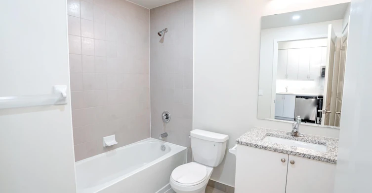 609-38 Annie Craig Drive, Toronto, ON, M8V 0G9 - 10