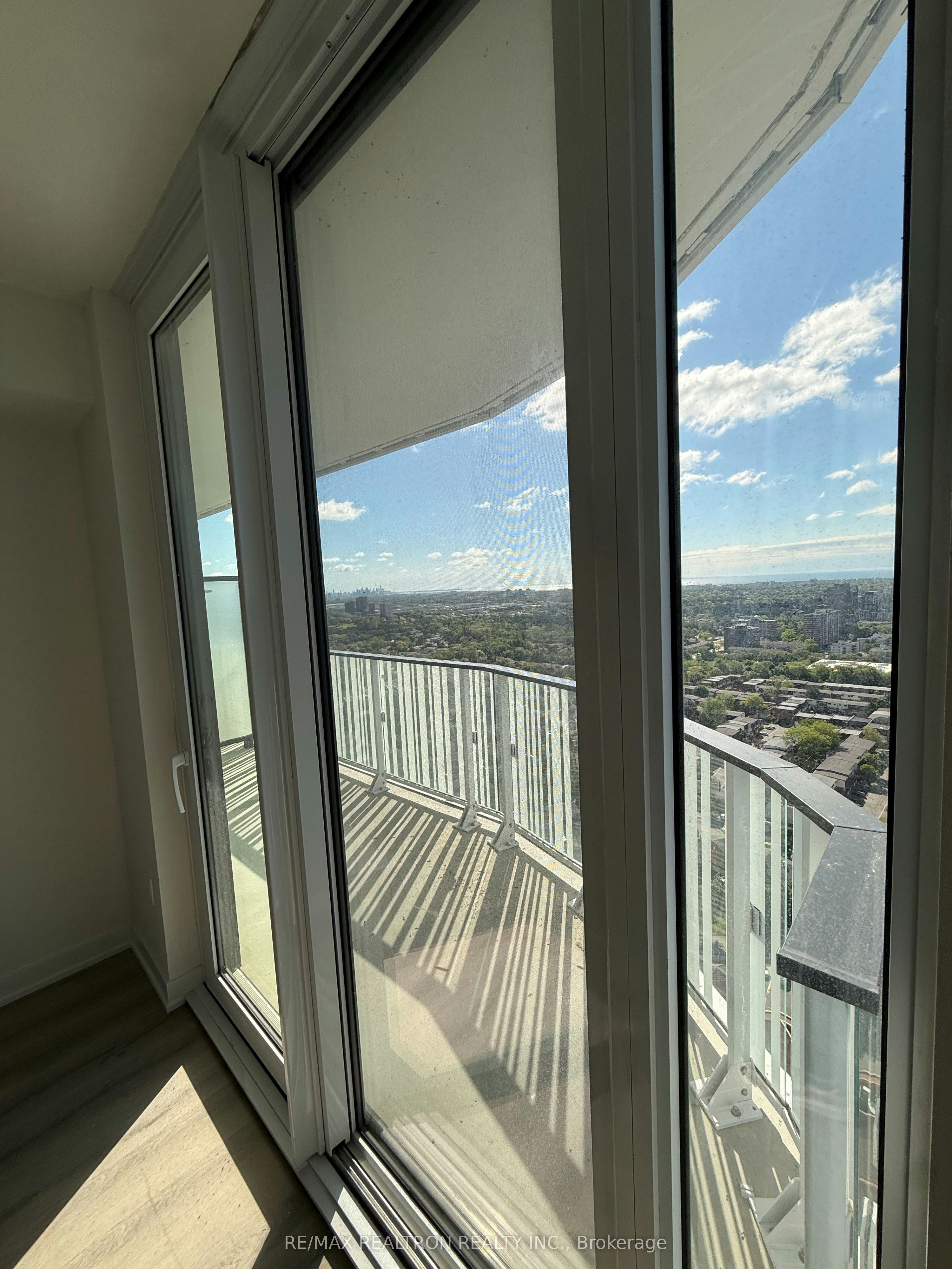 2912-1 Fairview Road, Mississauga, ON, L5A 0B4 - 15