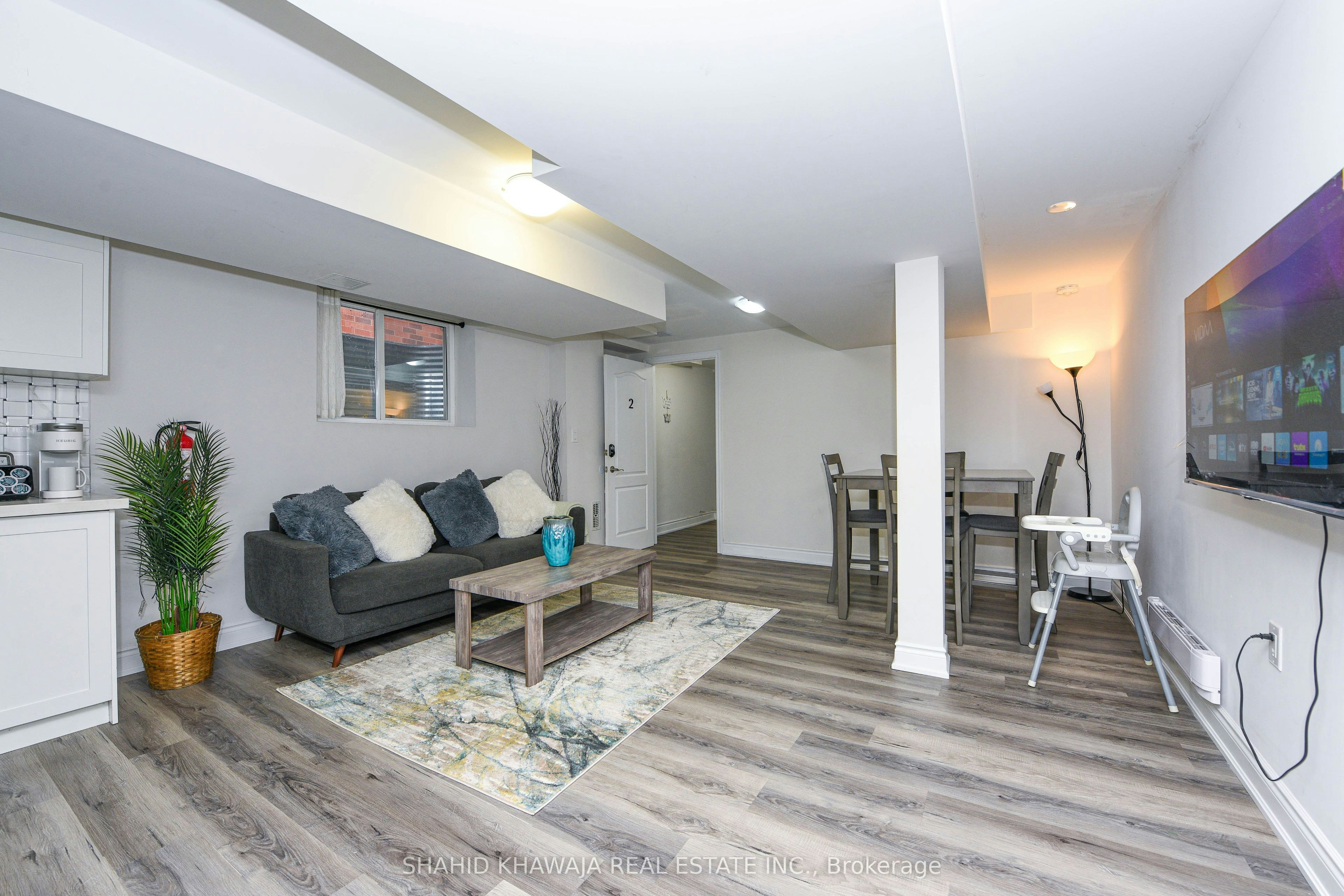 Bsmt-5365 Fallingbrook Drive, Mississauga, ON, L5V 1P7 - 4