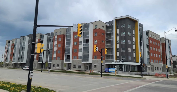 325-200 Lagerfeld Drive, Brampton, ON, L7A 5G5