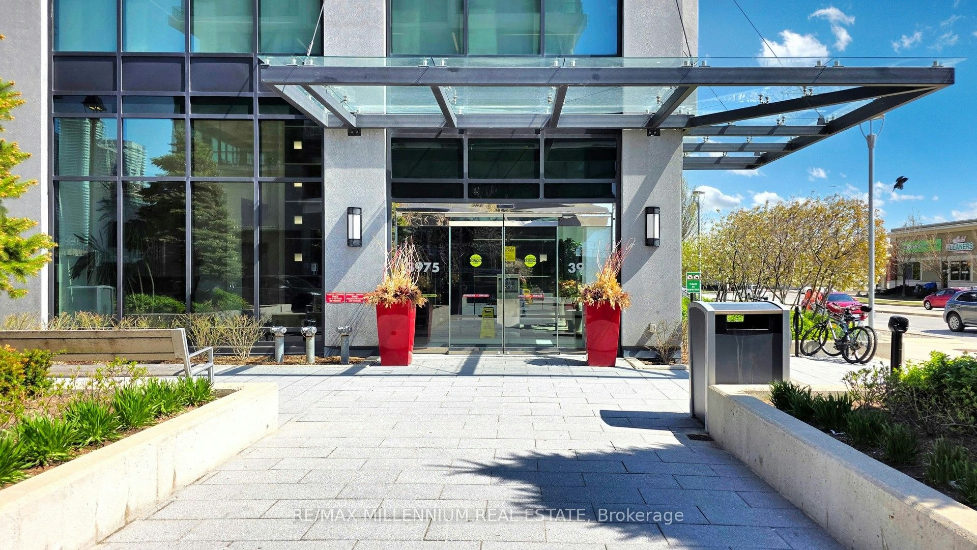 4606-3975 Grand Park Drive, Mississauga, ON, L5B 4M6 - 6