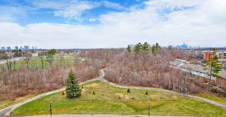 812-3501 Glen Erin Drive, Mississauga, ON, L5L 2E9 - 3