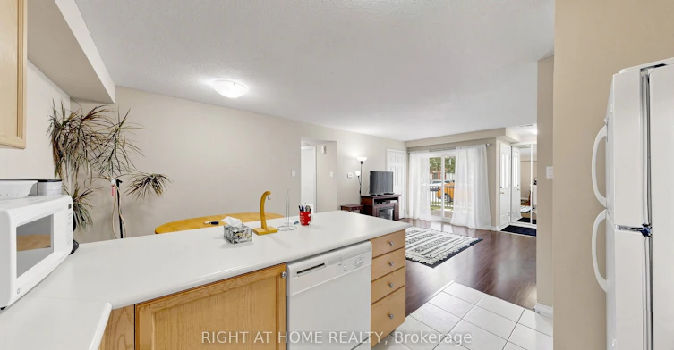 801-1701 Lampman Avenue, Burlington, ON, L7L 6R7 - 21