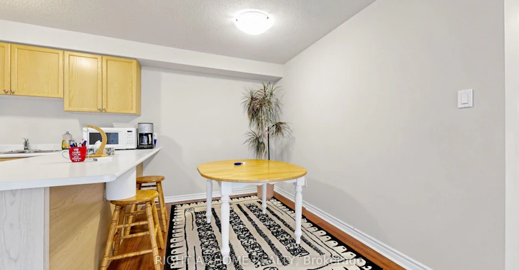 801-1701 Lampman Avenue, Burlington, ON, L7L 6R7 - 13