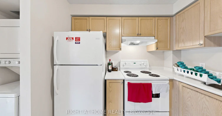801-1701 Lampman Avenue, Burlington, ON, L7L 6R7 - 17