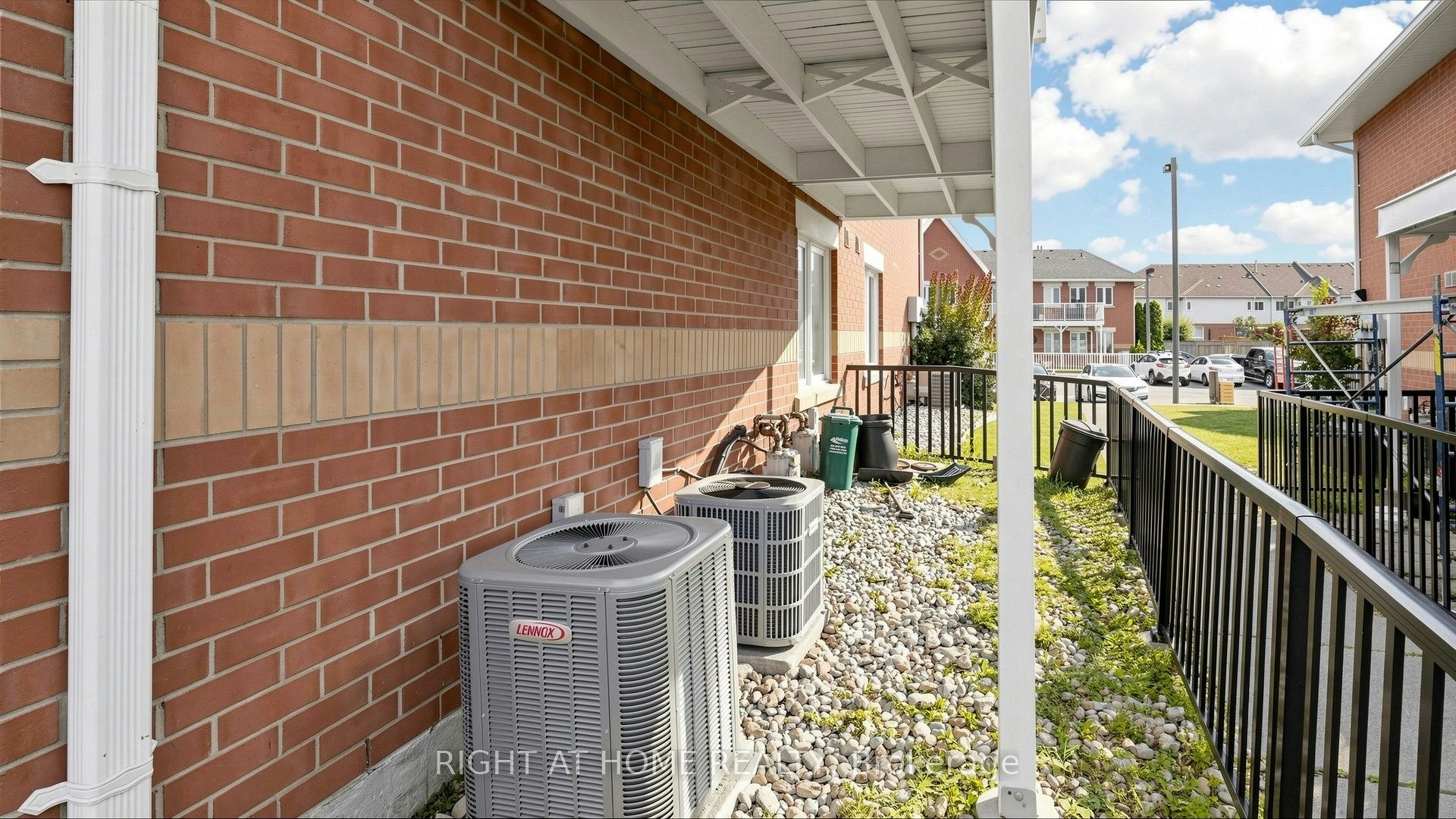 801-1701 Lampman Avenue, Burlington, ON, L7L 6R7 - 41