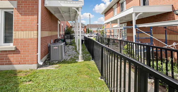 801-1701 Lampman Avenue, Burlington, ON, L7L 6R7 - 40