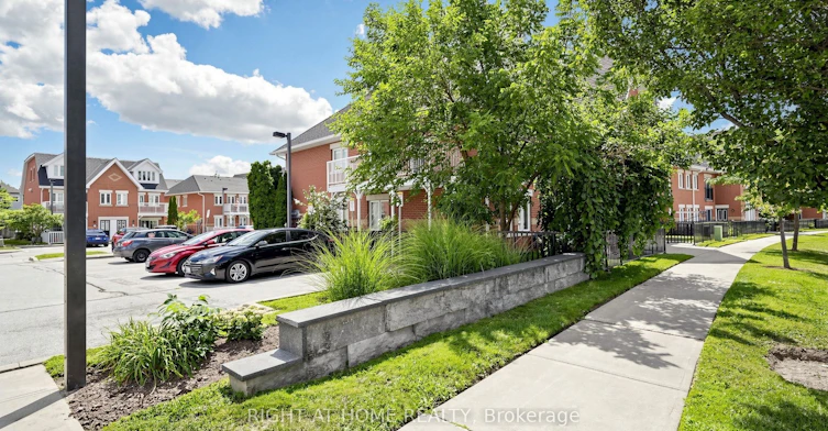 801-1701 Lampman Avenue, Burlington, ON, L7L 6R7 - 4
